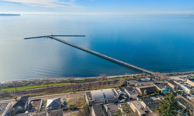201-15097 Marine Drive