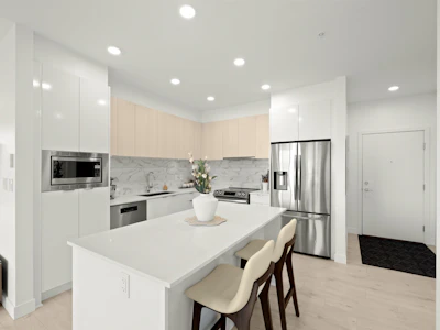 219-1792 Starling Drive - 5