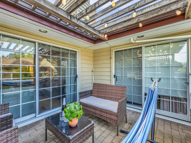 302-3461 Curle Avenue, Burnaby, BC, V5G 4P4 - 14