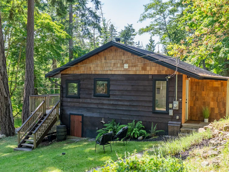 9907 Gowlland Point Road, Pender Island, BC, V0N 2M3 - 5