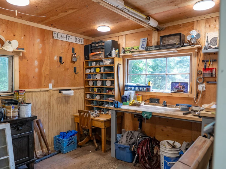 9907 Gowlland Point Road, Pender Island, BC, V0N 2M3 - 39
