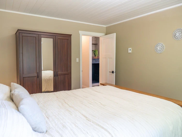 9907 Gowlland Point Road, Pender Island, BC, V0N 2M3 - 17
