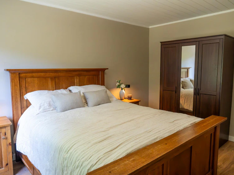 9907 Gowlland Point Road, Pender Island, BC, V0N 2M3 - 16