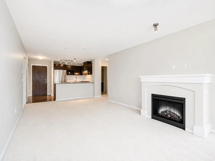 405-3110 Dayanee Springs Boulevard, Coquitlam, BC, V3E 0B4 - 2