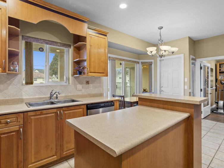 9309 134 Street, Surrey, BC, V3V 5R8 - 11