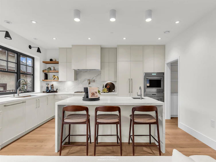 108 W 18th Avenue, Vancouver, BC, V5Y 2A5 - 8