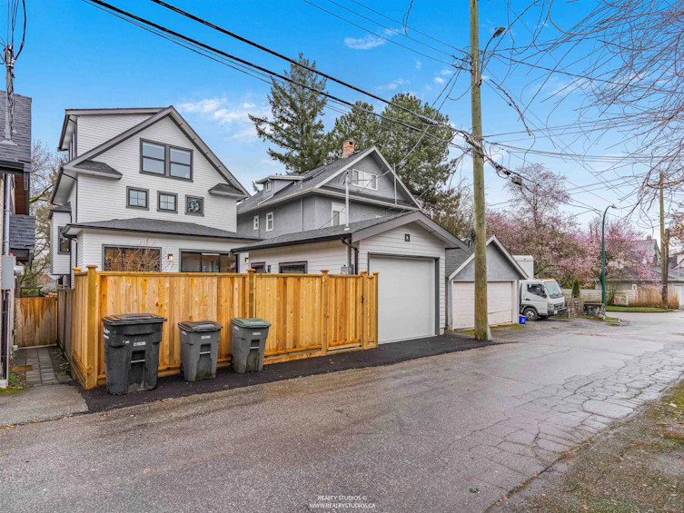 108 W 18th Avenue, Vancouver, BC, V5Y 2A5 - 37