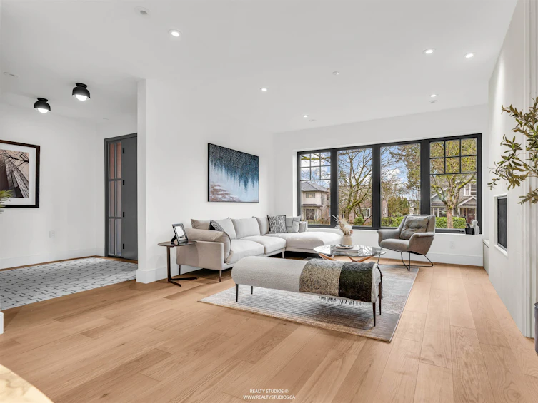 108 W 18th Avenue, Vancouver, BC, V5Y 2A5 - 2