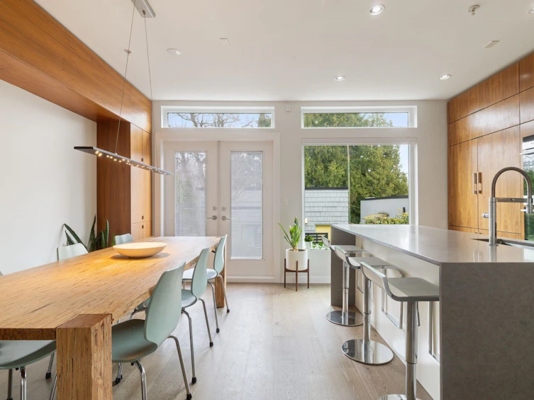 1928 Templeton Drive, Vancouver, BC, V5N 4W1 - 10