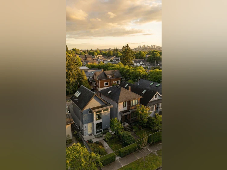 1928 Templeton Drive, Vancouver, BC, V5N 4W1 - 37