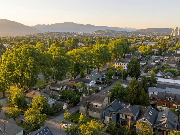 1928 Templeton Drive, Vancouver, BC, V5N 4W1 - 35