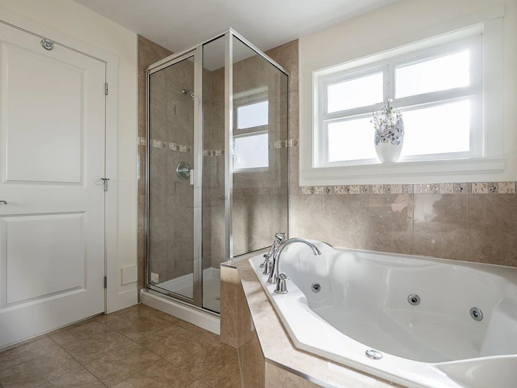 12920 60 Avenue, Surrey, BC, V3X 2L5 - 21