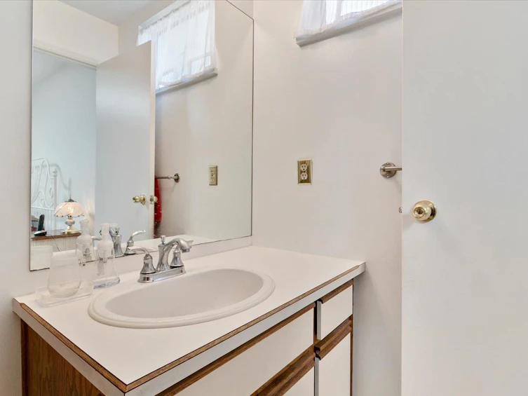 513 E 6th Street, North Vancouver, BC, V7L 1R2 - 24
