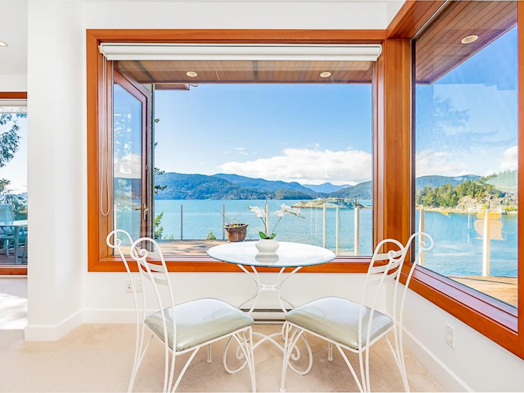 6275 Taylor Drive, West Vancouver, BC, V7W 1Y8 - 10