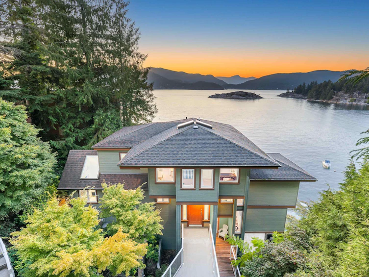 6275 Taylor Drive, West Vancouver, BC, V7W 1Y8 - 4