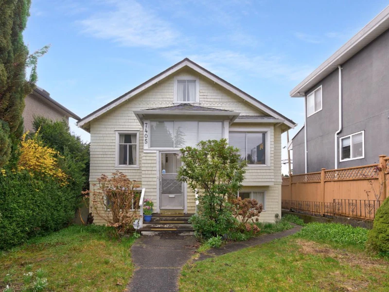7405 West Boulevard Street, Vancouver BC V6P 5S2