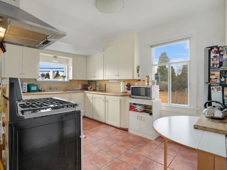 7405 West Boulevard, Vancouver, BC, V6P 5S2 - 10