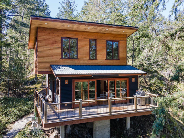 5063 Sherman Lane, Halfmoon Bay, BC, V7Z 1G6 - 2