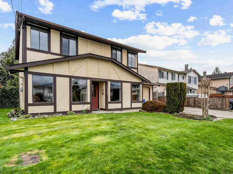 45301 Spruce Drive, Chilliwack, BC, V2R 1E9 - 2