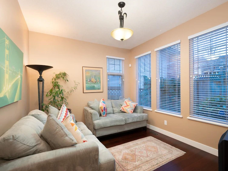 3 Maple Drive, Port Moody, BC, V3H 5M8 - 3