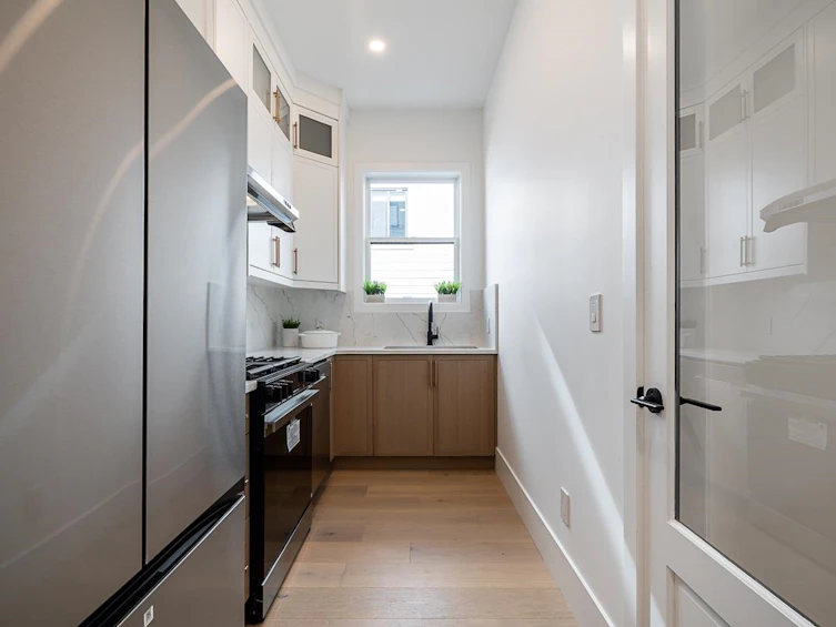16625 Bell Road Road, Surrey, BC, V3S 1H7 - 17