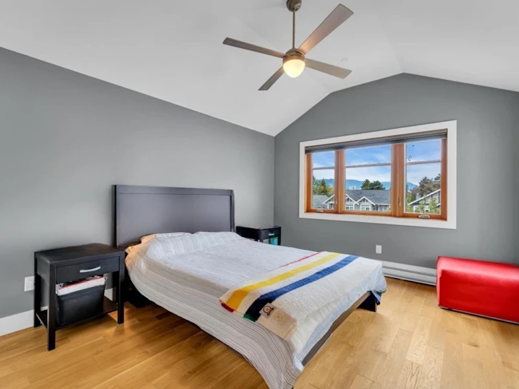 57 W 17th Avenue, Vancouver, BC, V5Y 1Z5 - 11