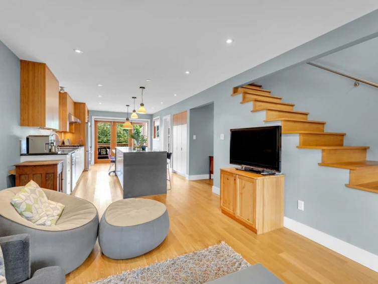 57 W 17th Avenue, Vancouver, BC, V5Y 1Z5 - 10