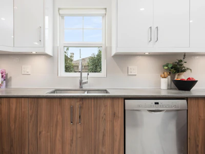 4-9219 Williams Road - 5