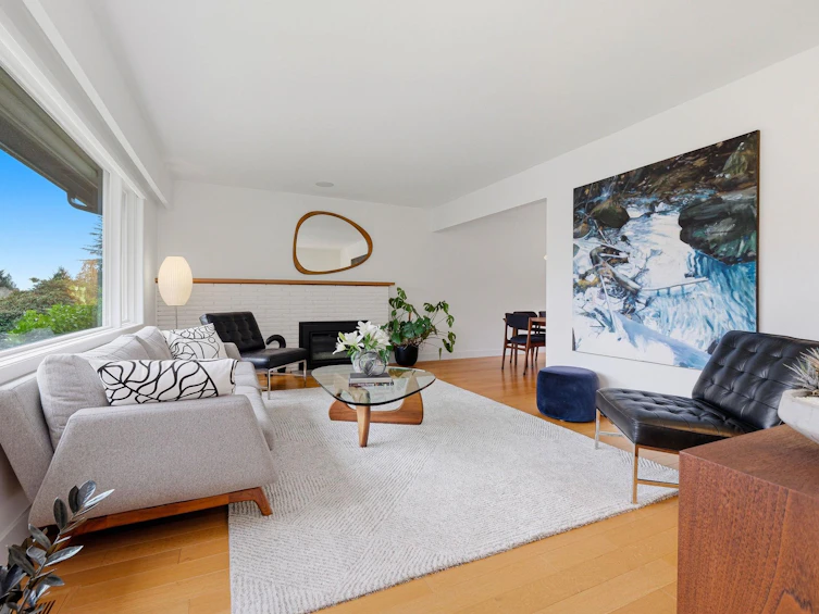 2223 Greylynn Crescent, North Vancouver, BC, V7J 2X6 - 4