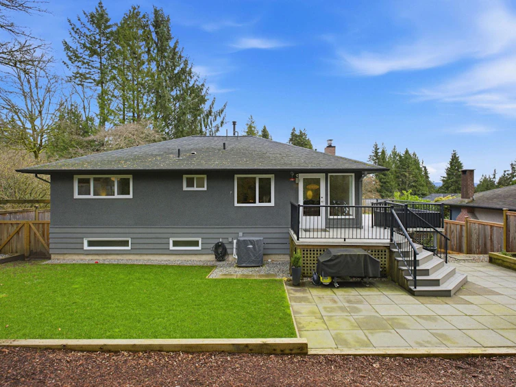 2223 Greylynn Crescent, North Vancouver, BC, V7J 2X6 - 30