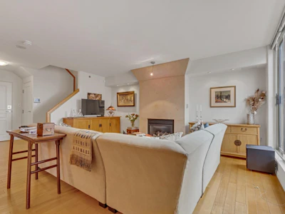 1404-819 Hamilton Street - 4