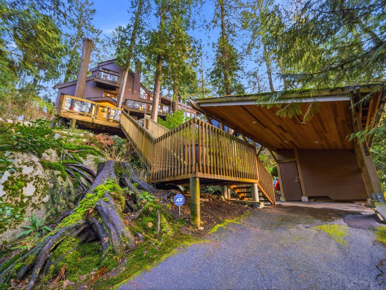 1616 Roxbury Road, North Vancouver, BC, V7G 2B2 - 28