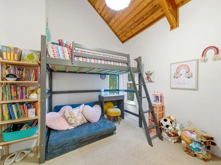1616 Roxbury Road, North Vancouver, BC, V7G 2B2 - 17