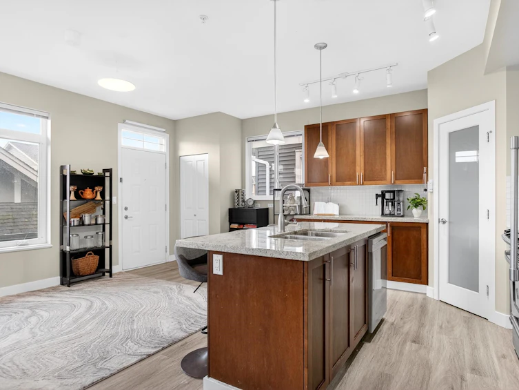 10115 240a Street, Maple Ridge, BC, V2W 0E7 - 10