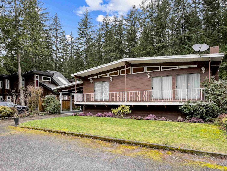 650 Mountain View Road, Cultus Lake, BC, V2R 4Z6 - 3