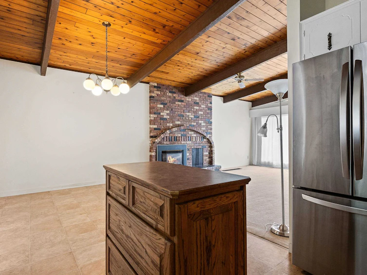 650 Mountain View Road, Cultus Lake, BC, V2R 4Z6 - 9