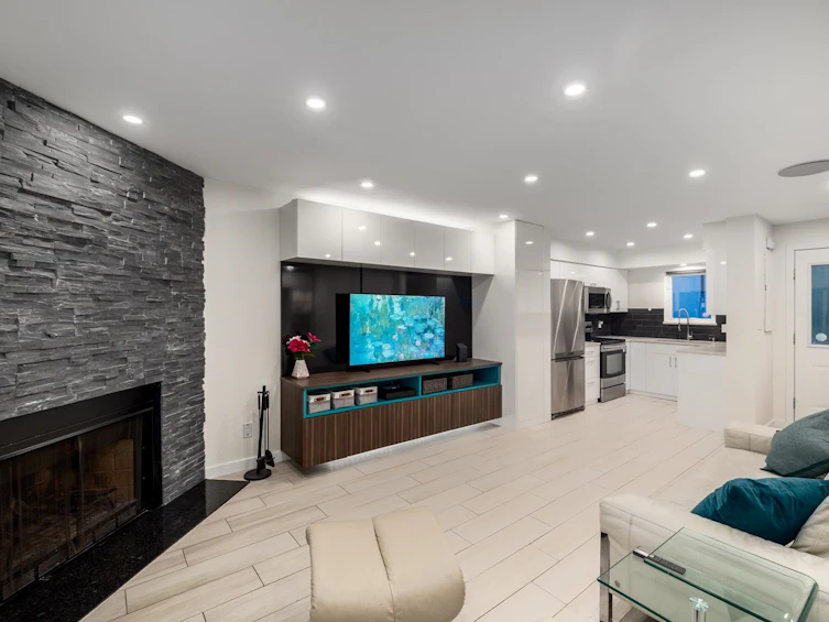 2391 Oak Street, Vancouver, BC, V6H 2J8 - 10
