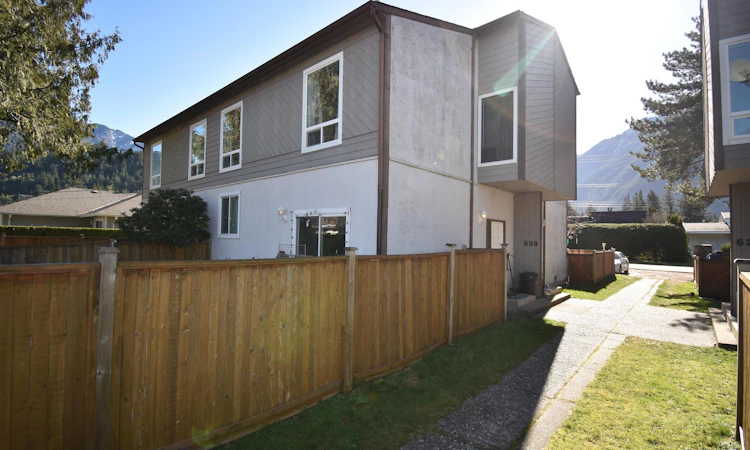 633 Douglas Street