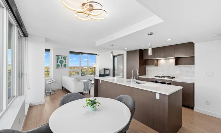 1702-3233 Ketcheson Road