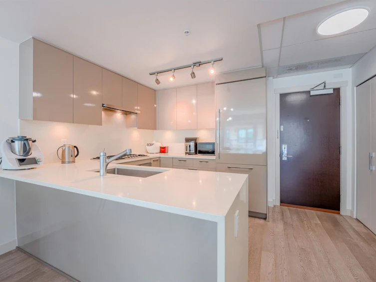208-4408 Cambie Street, Vancouver, BC, V5Y 0M2 - 3