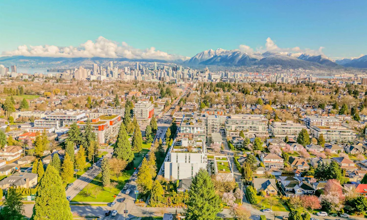 208-4408 Cambie Street