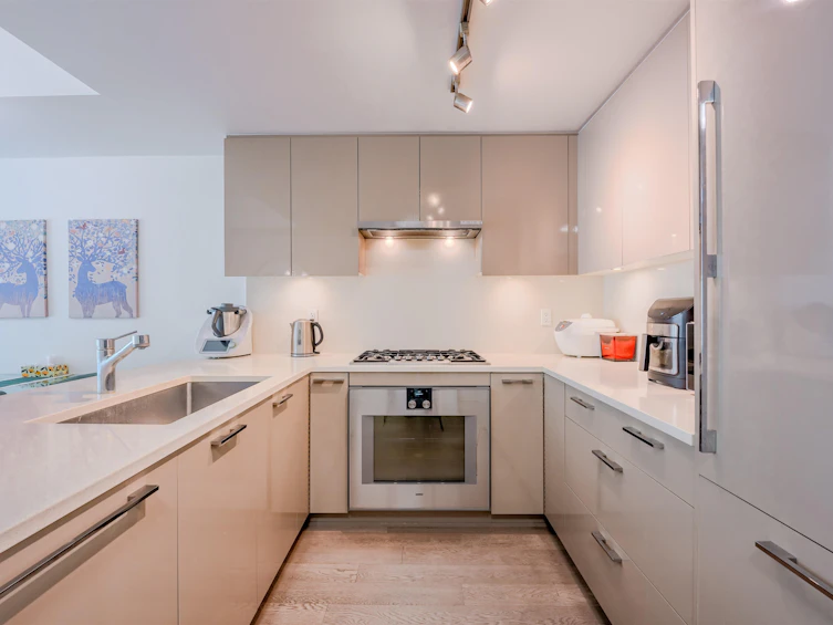 208-4408 Cambie Street, Vancouver, BC, V5Y 0M2 - 6