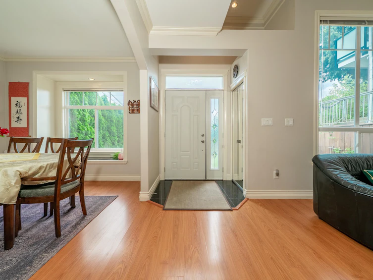 8015 11th Avenue, Burnaby, BC, V3N 2N8 - 8