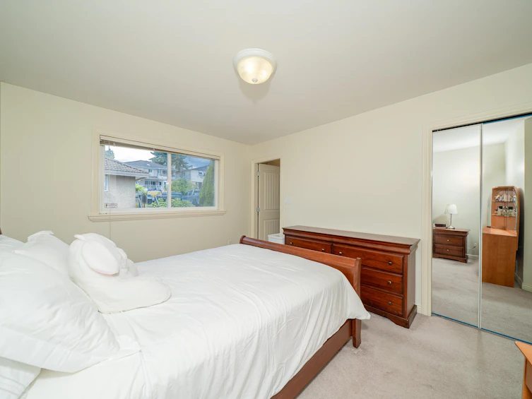 8015 11th Avenue, Burnaby, BC, V3N 2N8 - 34