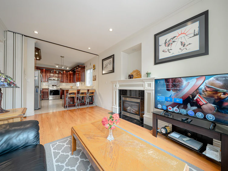 8015 11th Avenue, Burnaby, BC, V3N 2N8 - 21