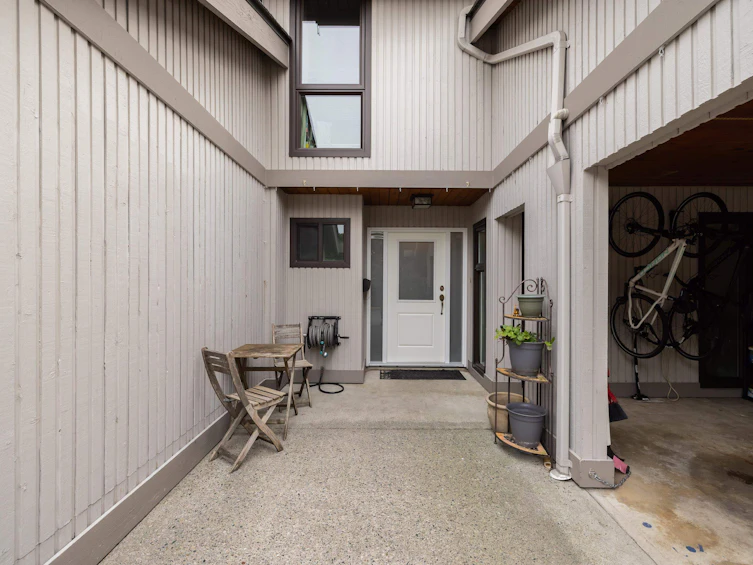3-5600 Ladner Trunk Road, Delta, BC, V4K 1X4 - 3