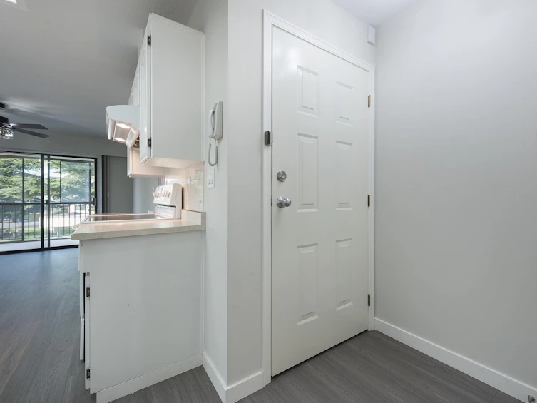 73-32718 Garibaldi Drive, Abbotsford, BC, V2T 5T6 - 6