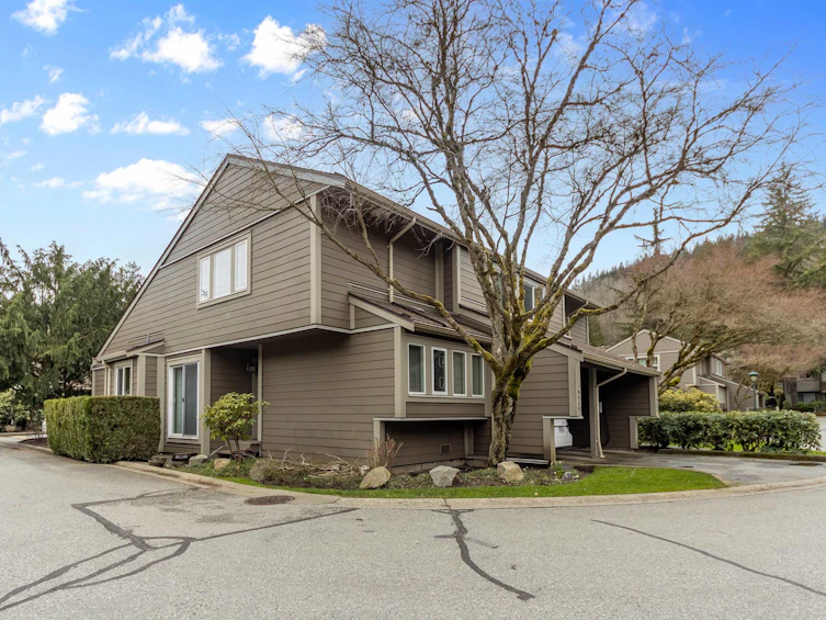 9557 Willowleaf Place, Burnaby, BC, V5A 4A5 - 23