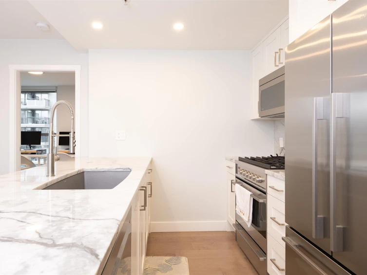 1006-928 Richards Street, Vancouver, BC, V6B 6P6 - 9