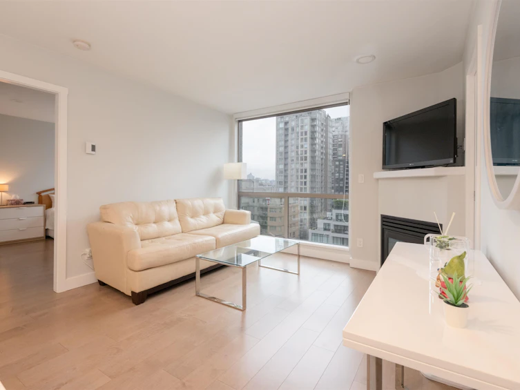 1006-928 Richards Street, Vancouver, BC, V6B 6P6 - 5